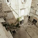 Franka Trogir