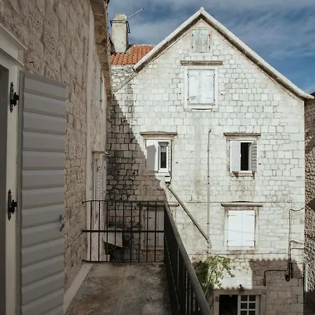 Franka 3* Trogir