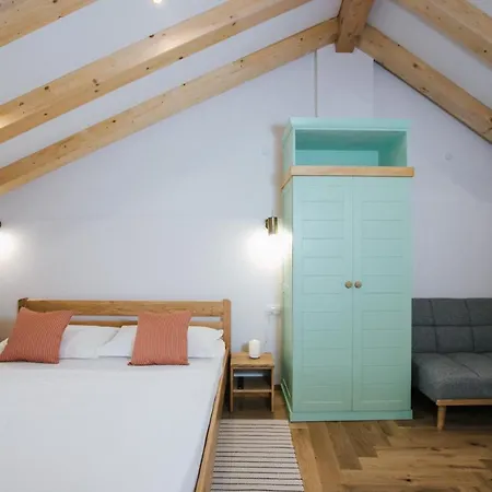 Franka Guest house