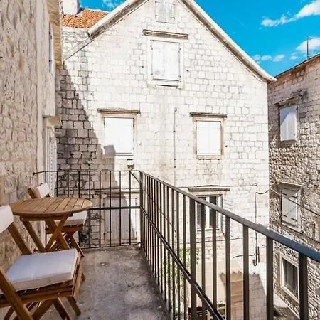 Franka Trogir