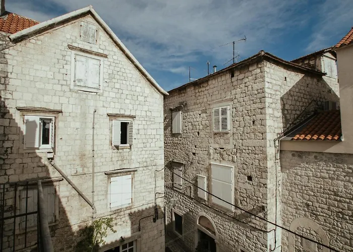 Gostinjska kuća Franka 3*