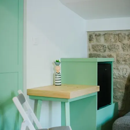Franka Πανσιόν Τρογκίρ